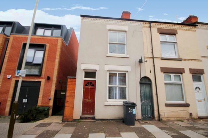 2 Bedroom End Of Terrace House To Rent In Bruce Street, Leicester, LE3