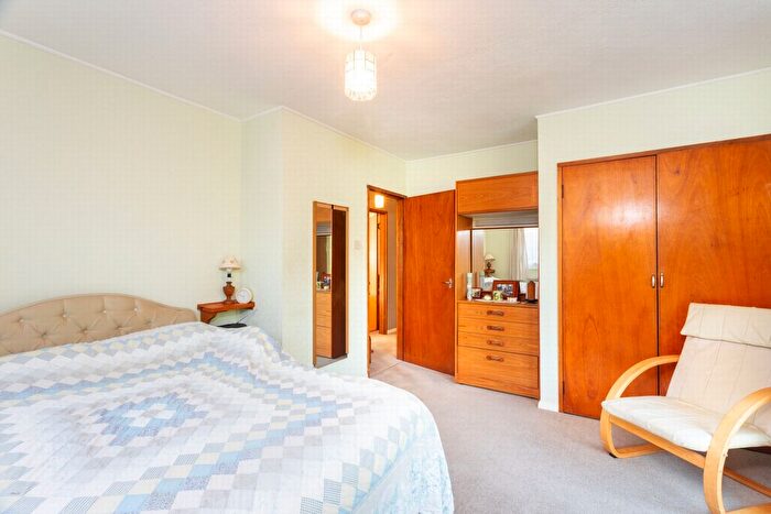3 Bedroom Bungalow For Sale In Seabrook Court, Seabrook, CT21