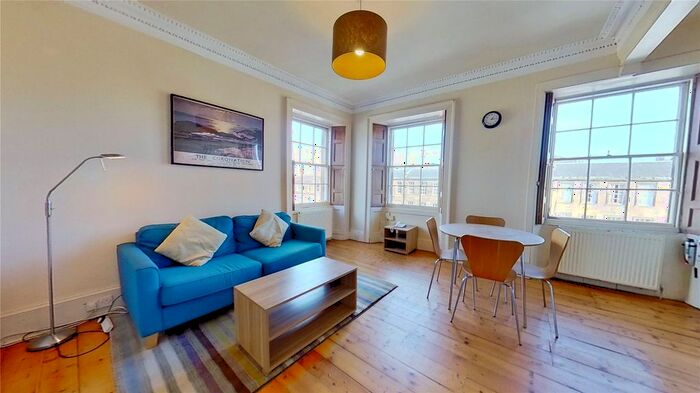 2 Bedroom Flat To Rent In West Newington Place, Edinburgh, EH9
