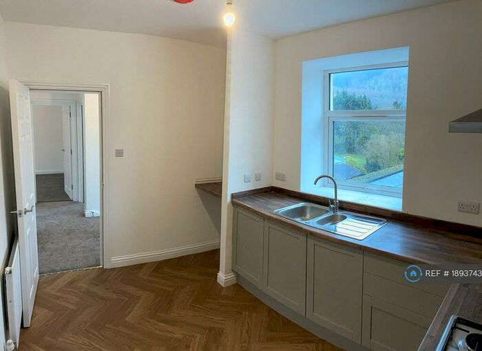 2 Bedroom Flat To Rent In Bute Street, Treherbert, Treorchy, CF42