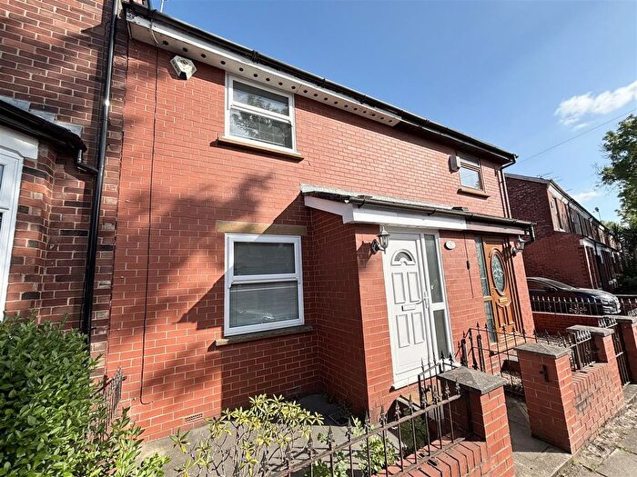 3 Bedroom Terraced House To Rent In Gardner Road, Prestwich, M25