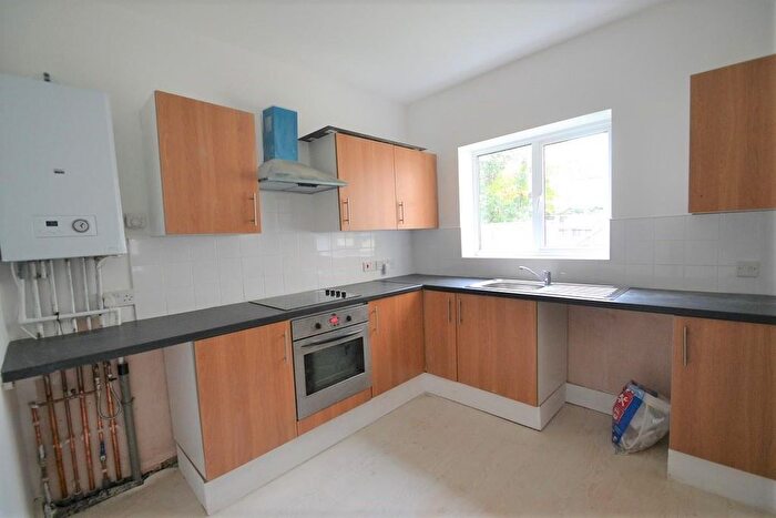 2 Bedroom Flat To Rent In Fortunegate Road, Harlesden, NW10