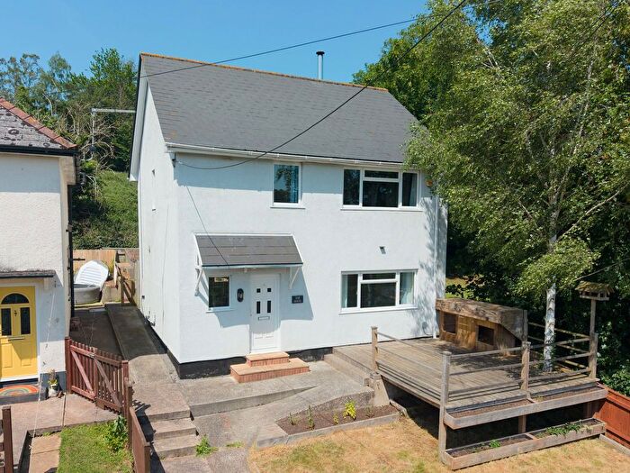3 Bedroom Detached House For Sale In Sandford, EX17