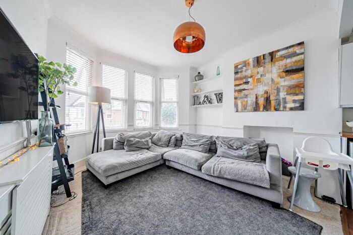 2 Bedroom Flat For Sale In Culverley Road, London, SE6