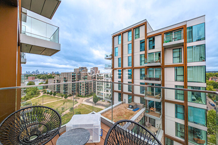 3 Bedroom Flat For Sale In Kingly Building, Woodberry Down, N4