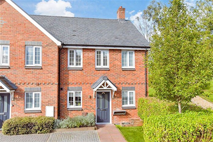2 Bedroom Semi-detached House For Sale In Deerleap Lane, Rowland's Castle, Hampshire, PO9