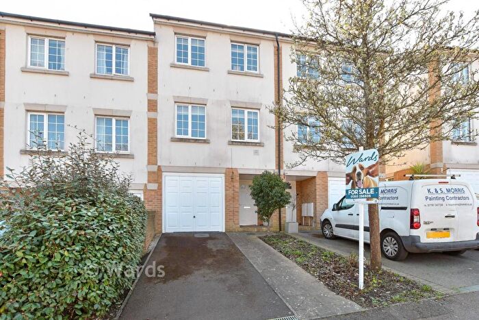 3 Bedroom Town House For Sale In Enbrook Valley, Folkestone, Kent, CT20