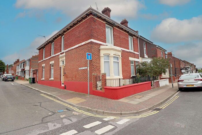 3 Bedroom Flat For Sale In Albert Road, Cosham, Portsmouth, PO6
