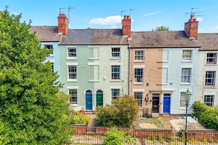 3 Bedroom Terraced House For Sale In Promenade, Victoria Park, Nottinghamshire, NG3