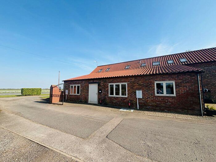 3 Bedroom Barn Conversion To Rent In Hoffleet Stow, Bicker, PE20