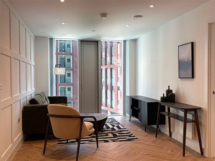 2 Bedroom Flat To Rent In Port Street, Manchester, Greater Manchester, M1