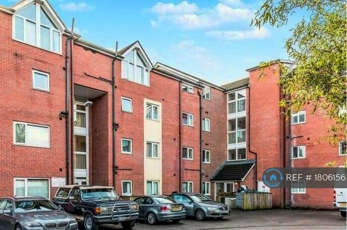 2 Bedroom Flat To Rent In Sugar Mill Square, Salford, M5