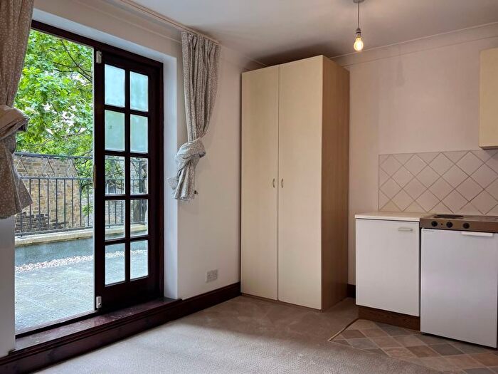 1 Bedroom Flat To Rent In Collingham Road, London, SW5