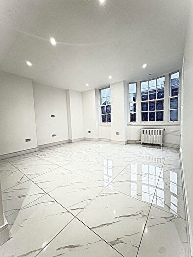 1 Bedroom Flat To Rent In Porchester Road, London, W2