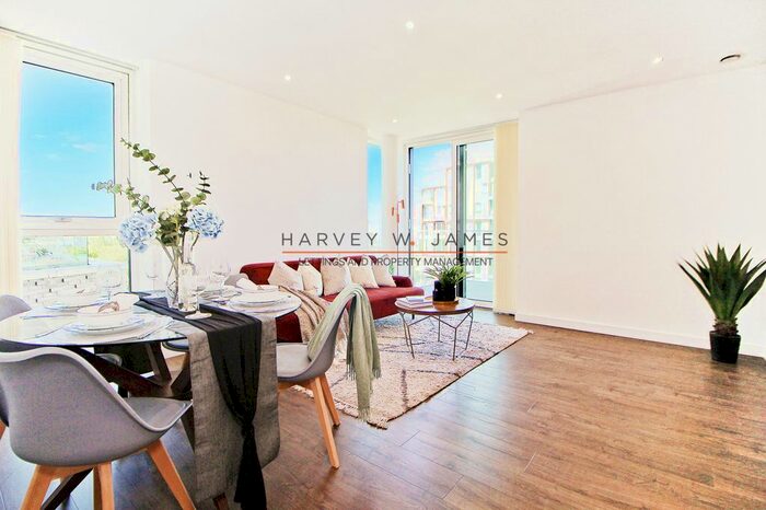 2 Bedroom Flat To Rent In Hartington Court, Woodberry Down, N4