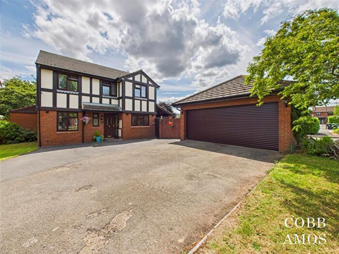 4 Bedroom Detached House For Sale In Wyedean Rise, Hereford, HR2