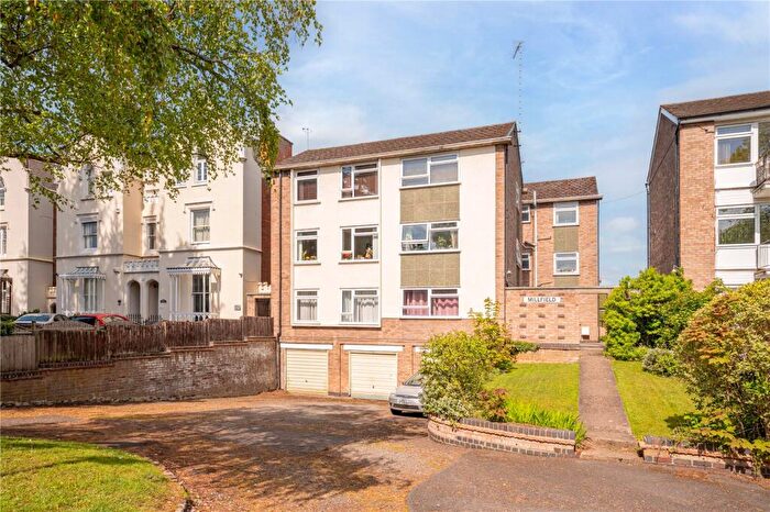 2 Bedroom Apartment For Sale In Leam Terrace, Leamington Spa, Warwickshire, CV31