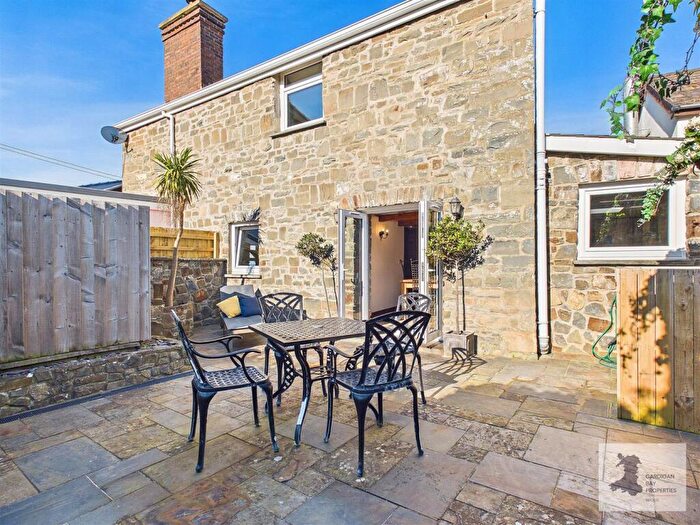 2 Bedroom Maisonette For Sale In New Quay, SA45