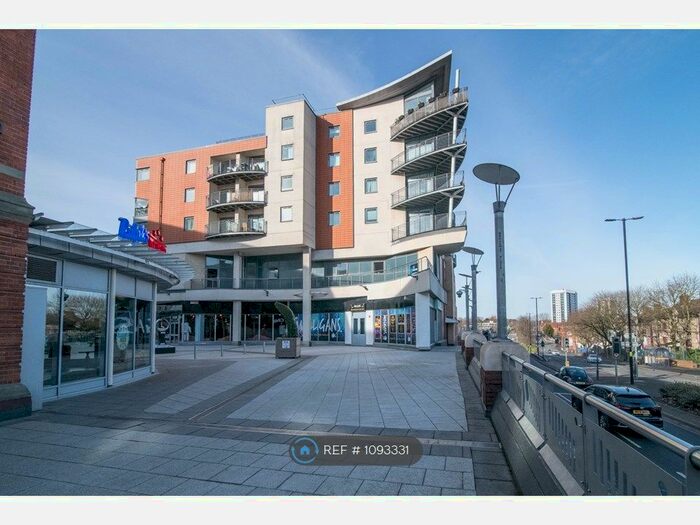 2 Bedroom Flat To Rent In Broadway Plaza, Birmingham, B16