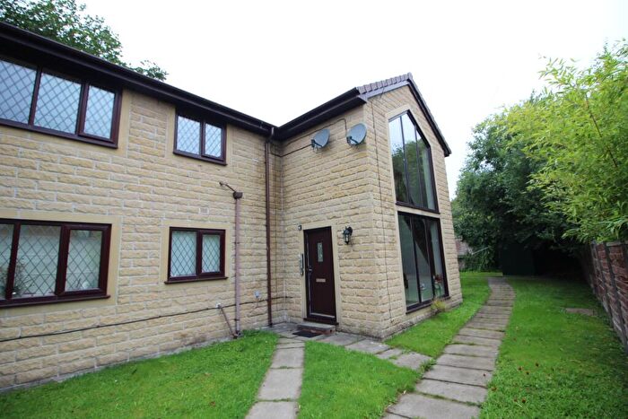2 Bedroom Flat To Rent In Wellbank Street, Bury, BL8