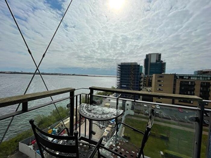 2 Bedroom Apartment To Rent In Ferry Court, Cardiff, CF11