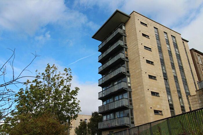 Studio To Rent In Hill Street, Glasgow, G3