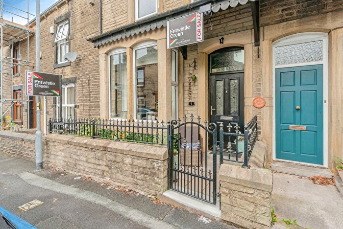 4 Bedroom Terraced House For Sale In Brown Street West, Colne, Lancashire, BB8
