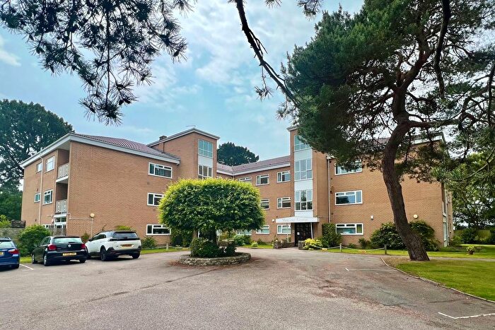 3 Bedroom Flat To Rent In Minterne Grange, Crichel Mount Road, Sandbanks, BH14