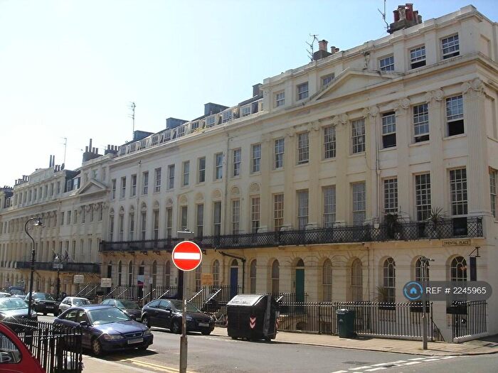 Studio To Rent In Oriental Place, Brighton, BN1