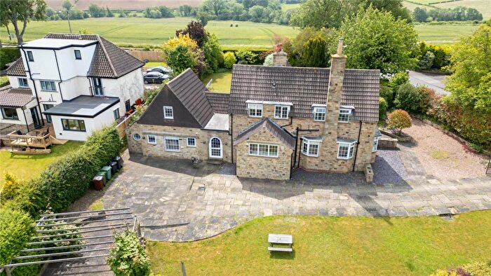 5 Bedroom Detached House For Sale In Orchard Mallow Harewood Road, Collingham, Leeds, LS22