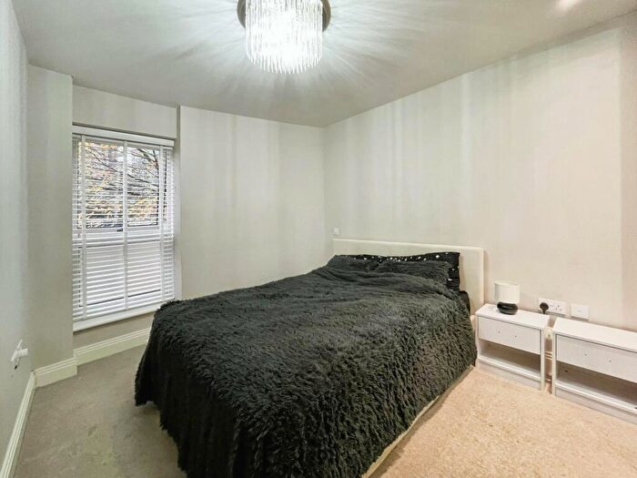 2 Bedroom Apartment To Rent In Windsor Road, Slough, SL1