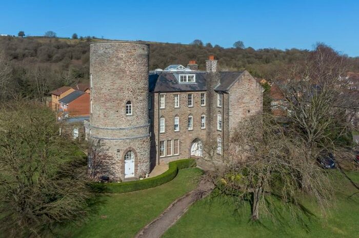 2 Bedroom Apartment To Rent In Flat, Linden House, Barkleys Hill, Stapleton, Bristol, BS16