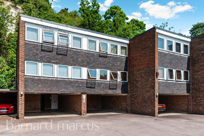 1 Bedroom Flat For Sale In Biddulph Road, South Croydon, CR2