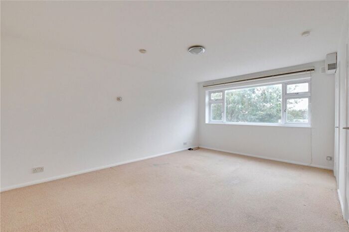 Studio For Sale In Belgrave Court, Shooters Hill Road, Blackheath, London, SE3