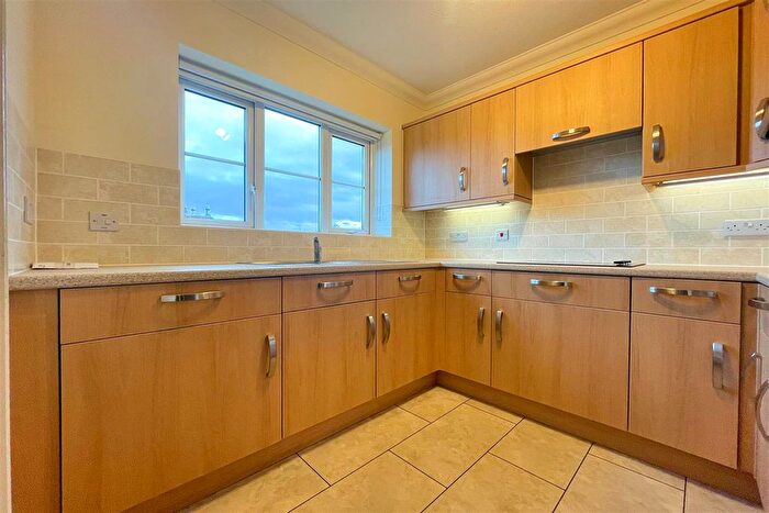 1 Bedroom Flat For Sale In Hope Road, Sale, M33