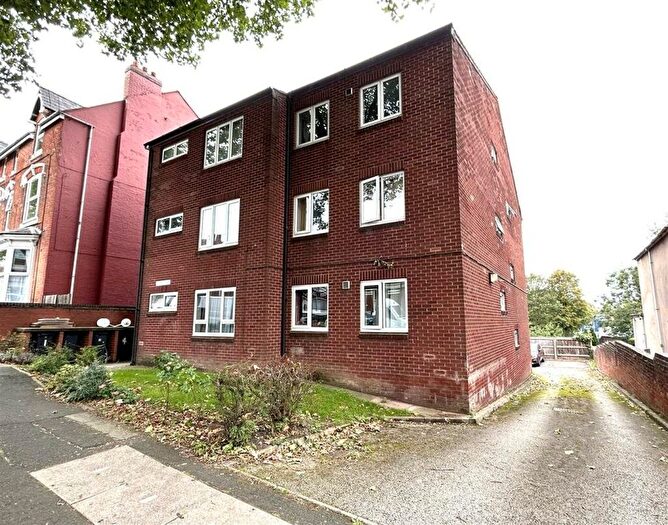 2 Bedroom Flat To Rent In Maret Court, Lysways Street, Walsall, West Midlands, WS1