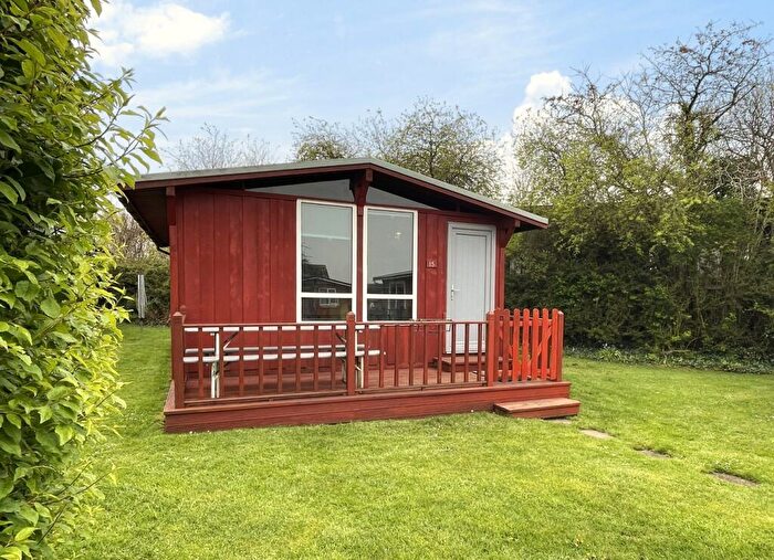 2 Bedroom Chalet For Sale In Tower Country Chalet Park, Seaton Down Road, Seaton, EX12