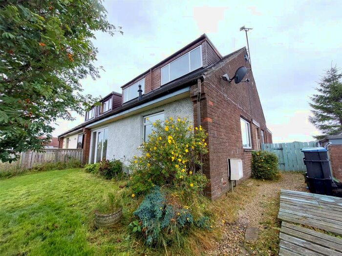 4 Bedroom Semi-Detached House For Sale In Holm Crescent, Fenwick, Kilmarnock, KA3