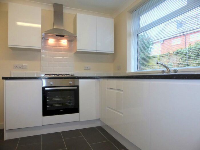 1 Bedroom Flat To Rent In North Lawn Court, Exeter, EX1