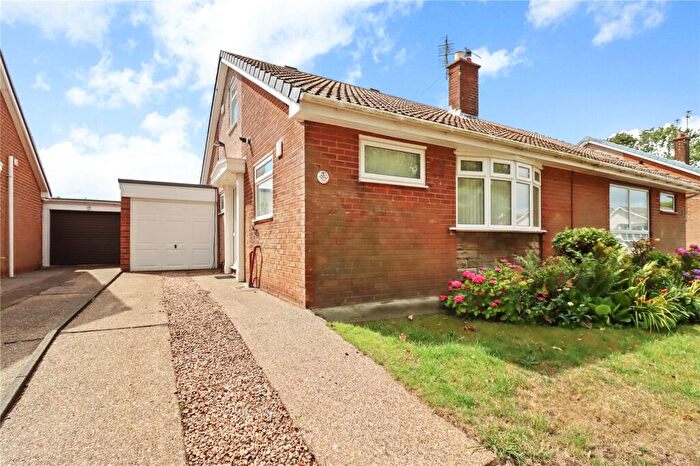 2 Bedroom Bungalow For Sale In Harperley Drive, Sunderland, Tyne And Wear, SR3