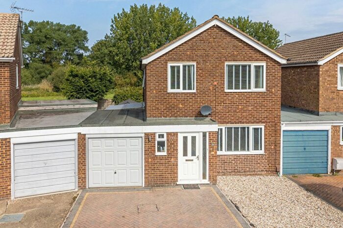 3 Bedroom Link Detached House For Sale In Orpwood Way, Abingdon, OX14