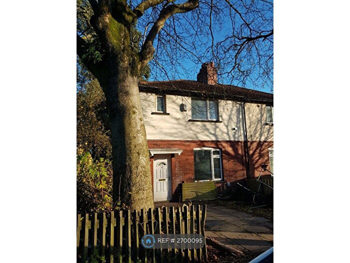 3 Bedroom Semi Detached House To Rent In Valpy Avenue, Bolton, BL2