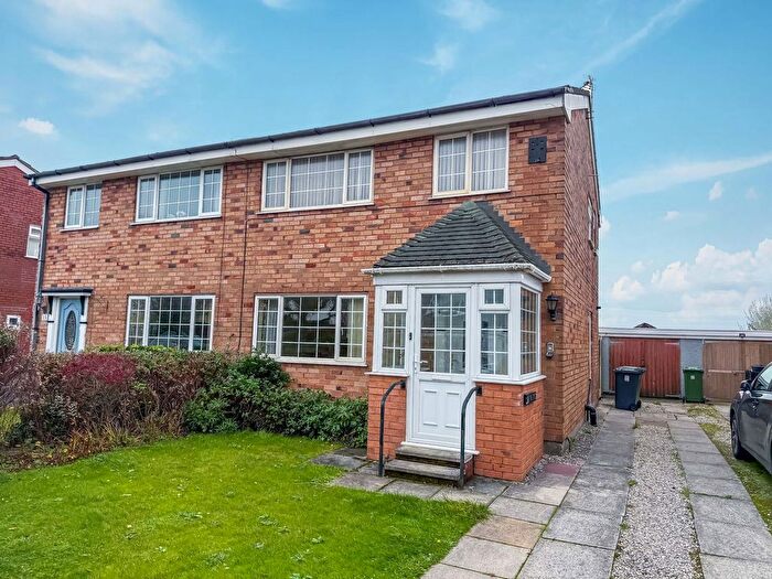 3 Bedroom Semi-detached House For Sale In Three Pools, Crossens, Southport, PR9