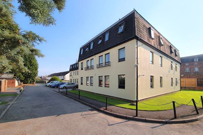 1 Bedroom Flat To Rent In Cedar Court Road, Cheltenham, GL53