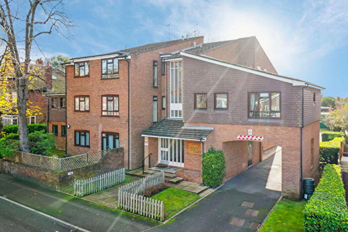 1 Bedroom Apartment For Sale In Chester Court, Chester Road, Northwood, HA6