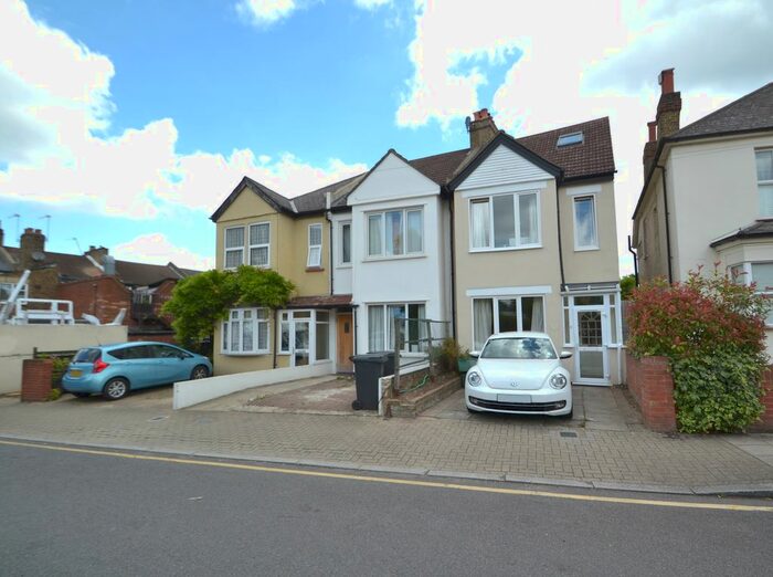 3 Bedroom Semi-Detached House To Rent In Great Elms Road, Bromley, Greater London, BR2