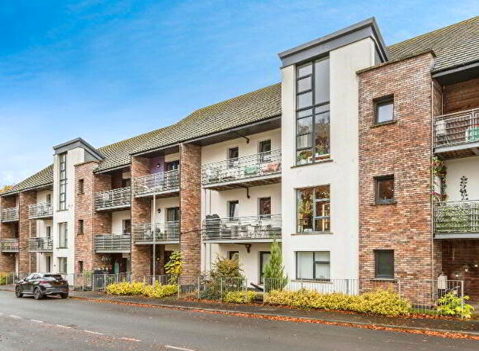 2 Bedroom Apartment / Flats For Sale In Woodbrook Green, Lisburn, BT28
