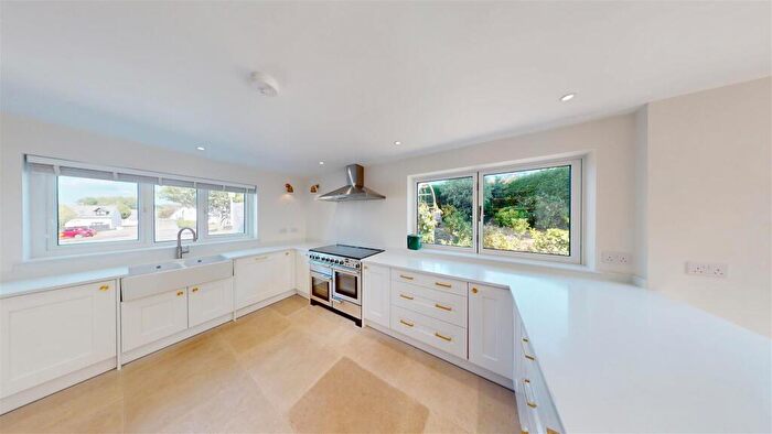 3 Bedroom Detached House To Rent In Hillside Drive, Cowbridge, CF71