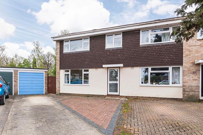 3 Bedroom Semi Detached House For Sale In Tower Close, Marcham, OX13