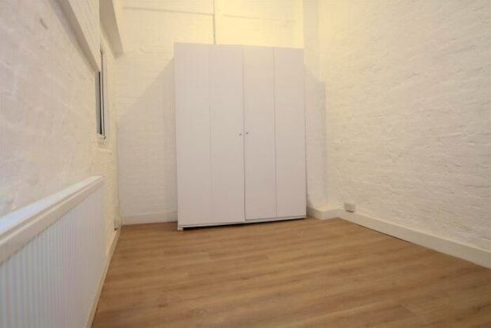 Studio To Rent In Bromley Road, Beckenham, BR3